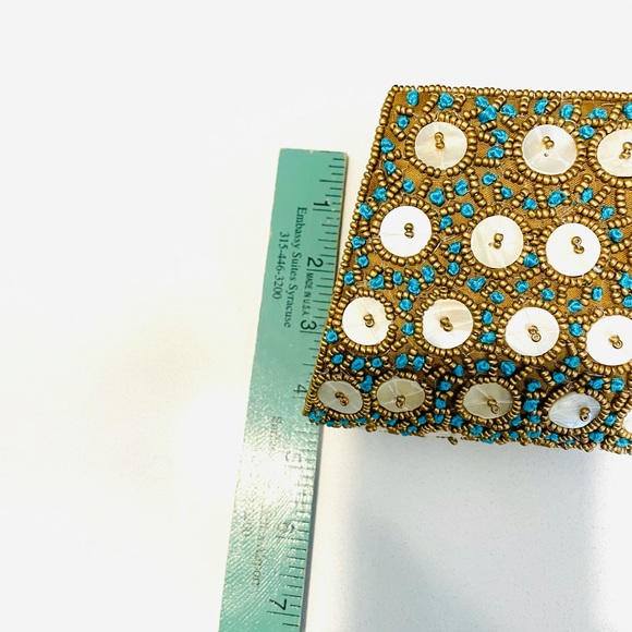 Lovely David Jeffrey Beaded Clutch/Handbag - Picture 12 of 16